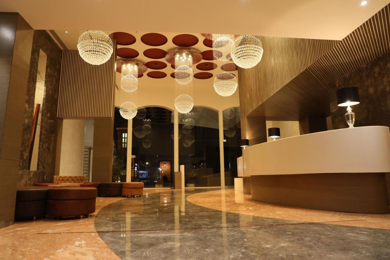 The Imperial Grand Hotel Ujjain Eksteriør billede